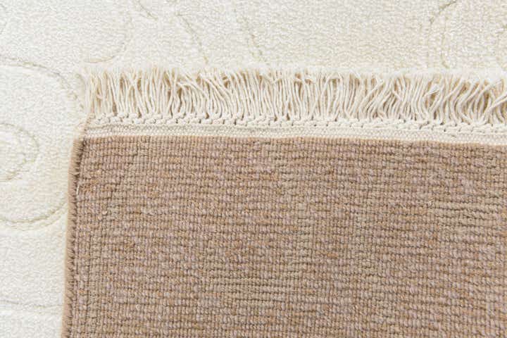 4' 7 x 6' 8 Hand Knotted Darya Wool Rug