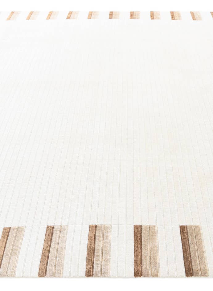 Detail image of 8' x 11' 6 Hand Knotted Darya Wool Rug