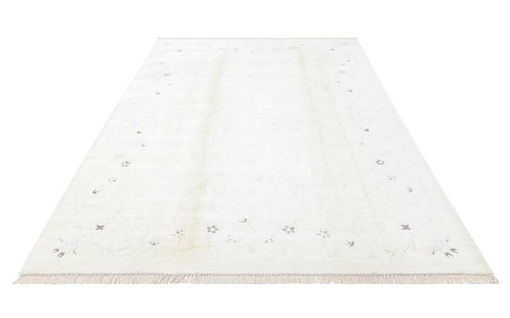 Detail image of 6' 7 x 9' 9 Hand Knotted Darya Rug