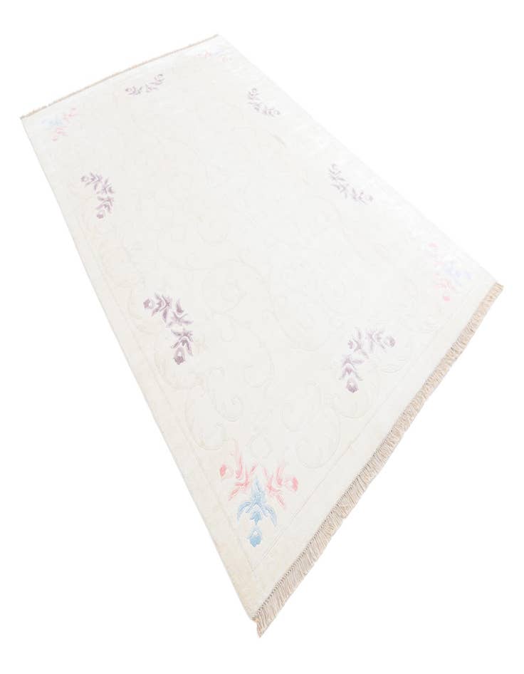 Detail image of 6' 7 x 9' 11 Hand Knotted Darya Wool Rug