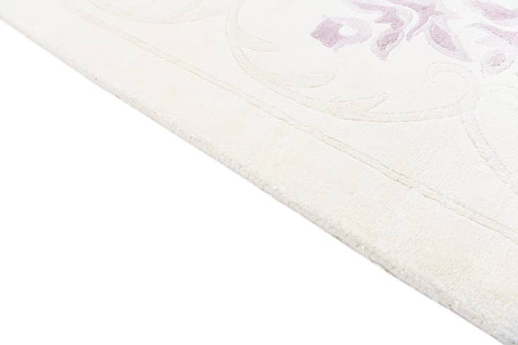 Detail image of 6' 7 x 9' 11 Hand Knotted Darya Wool Rug