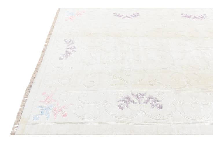 Detail image of 6' 7 x 9' 8 Hand Knotted Darya Rug