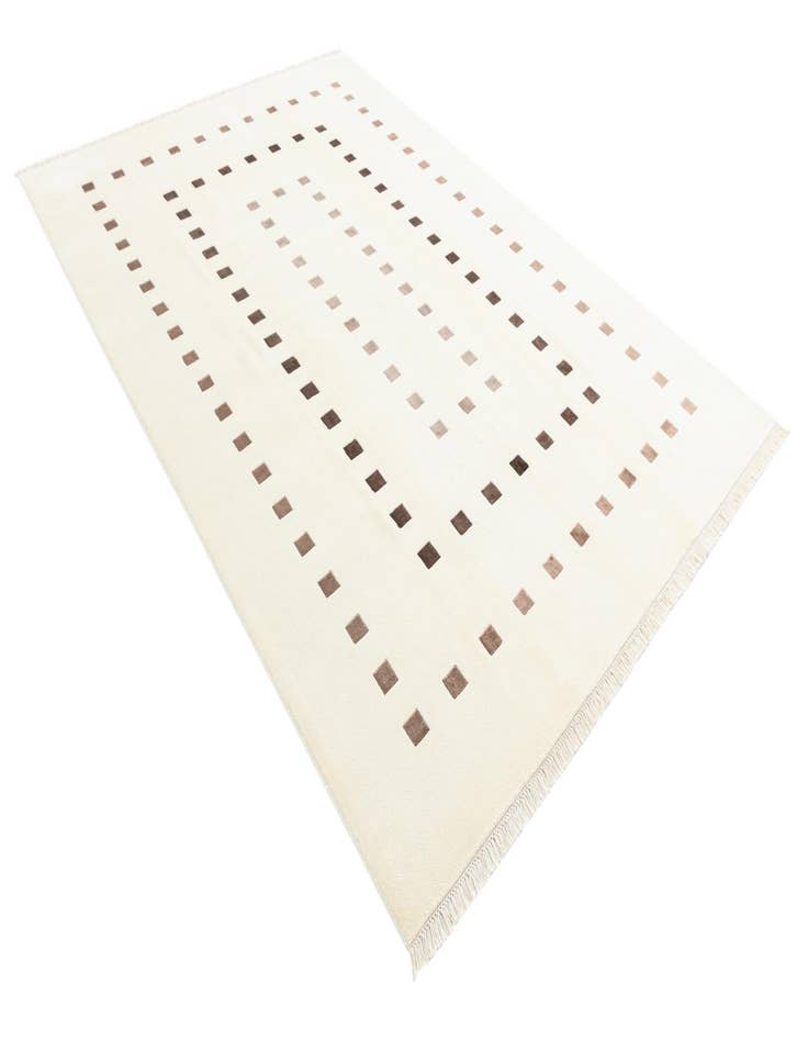 Detail image of 6' 6 x 9' 5  Hand Knotted Darya Wool Rug