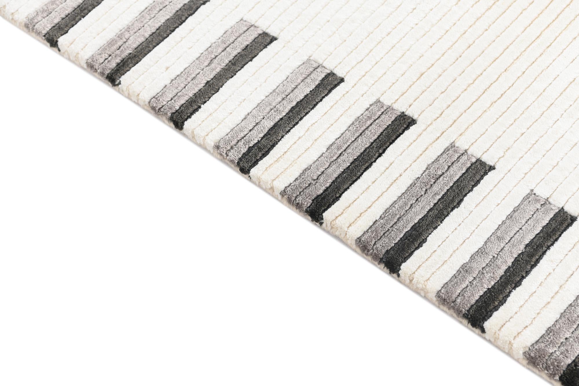 2' 9 x 4' 10 Hand Knotted Darya Wool Rug