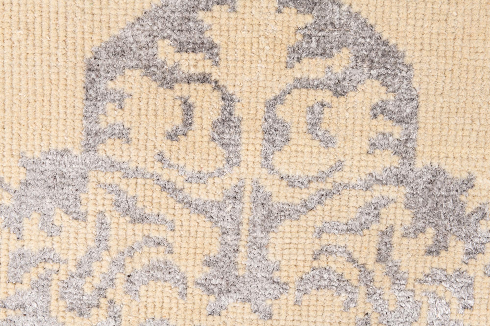 5' x 8' Hand Knotted Darya Rug