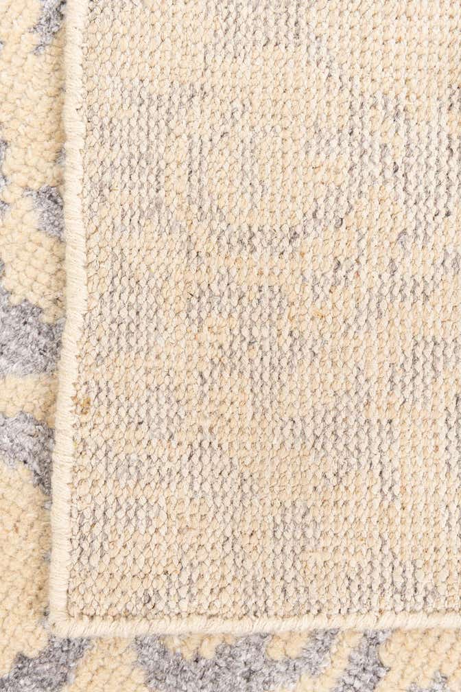 5' x 8' Hand Knotted Darya Rug