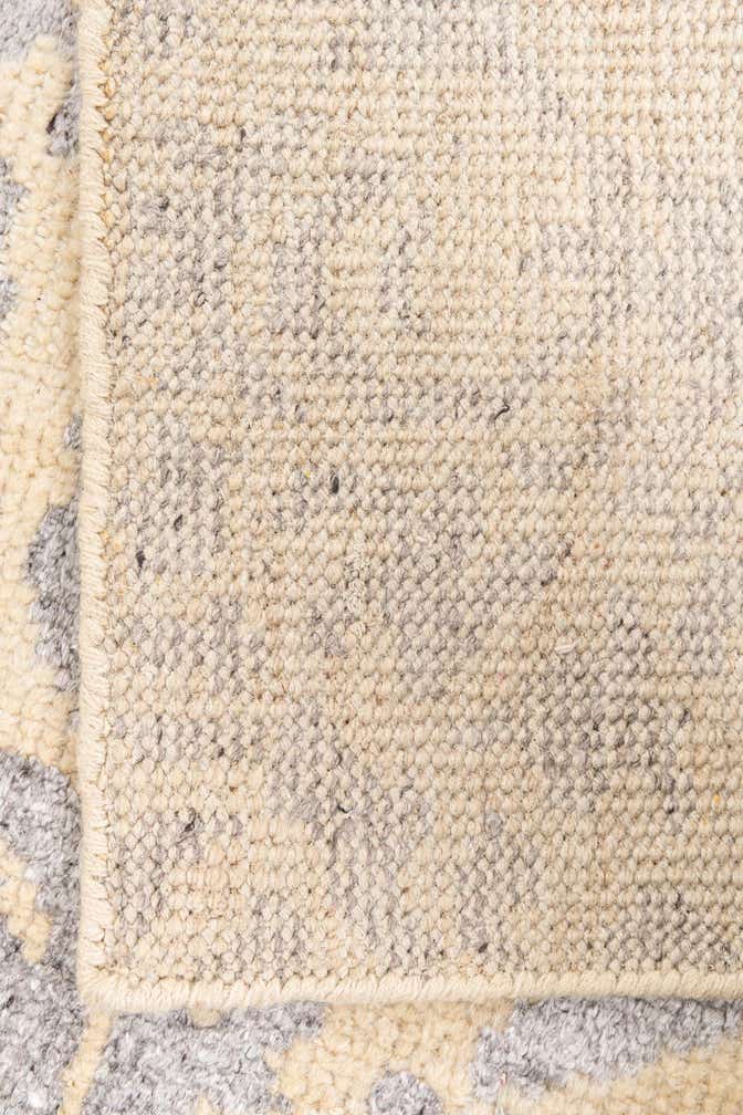 5' x 8' Hand Knotted Darya Rug