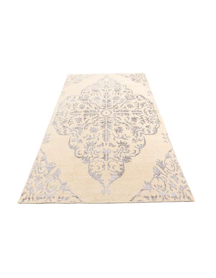 5' x 8' Hand Knotted Darya Rug