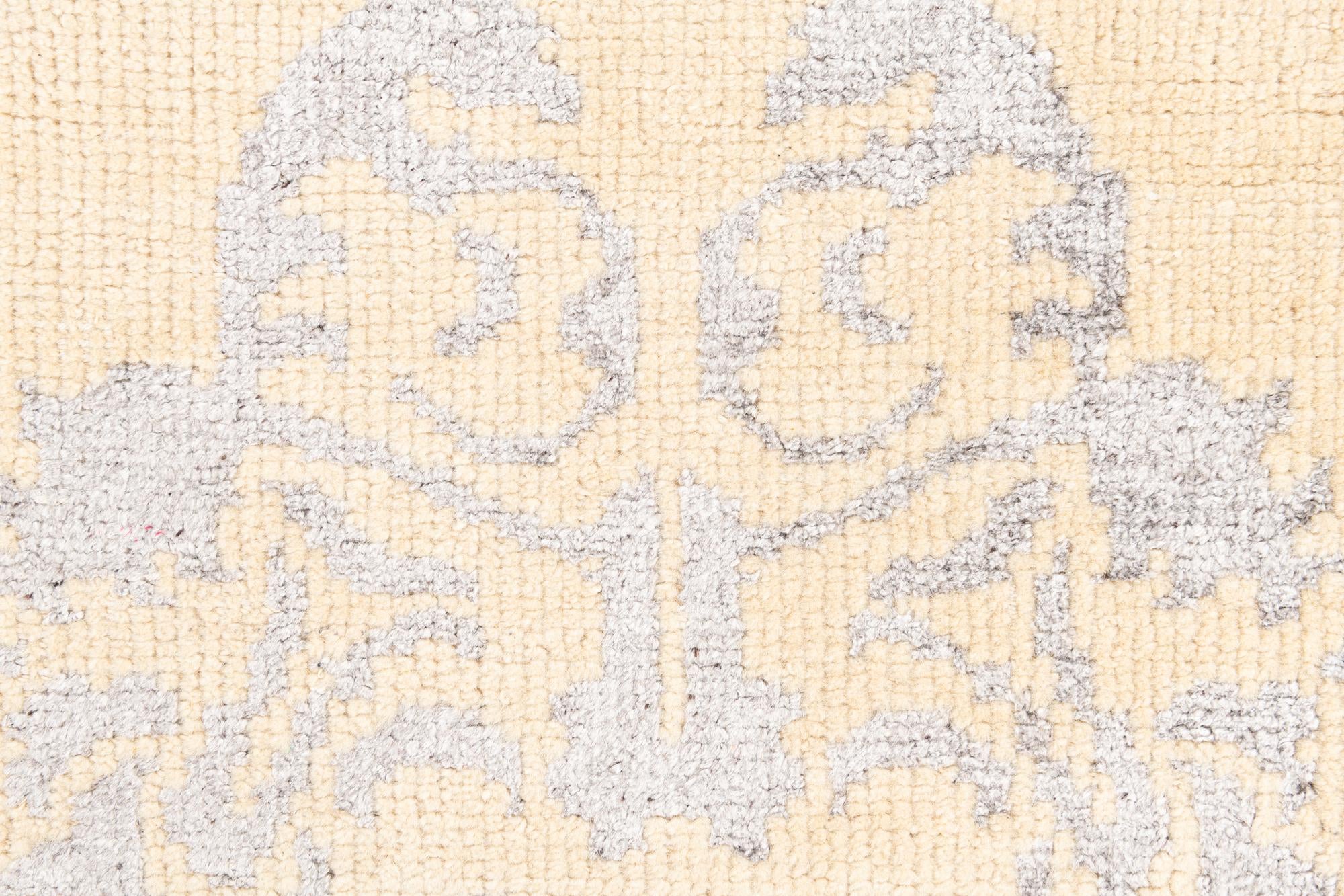 5' x 8' Hand Knotted Darya Rug