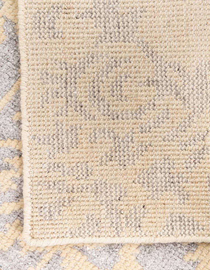 Detail image of 5' x 8'  Hand Knotted Darya Rug