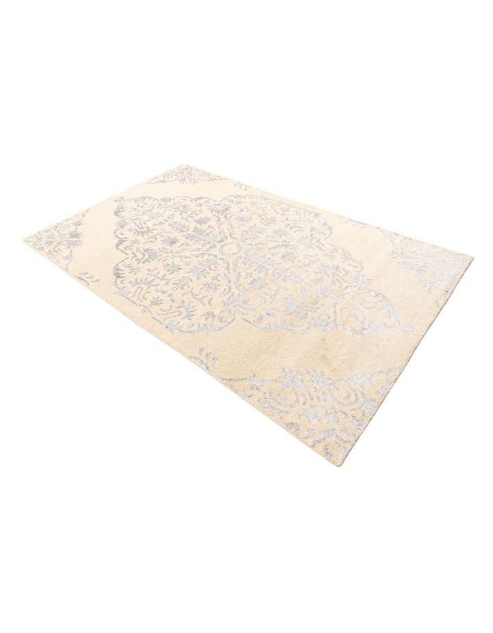 4' 10 x 8' Hand Knotted Darya Rug