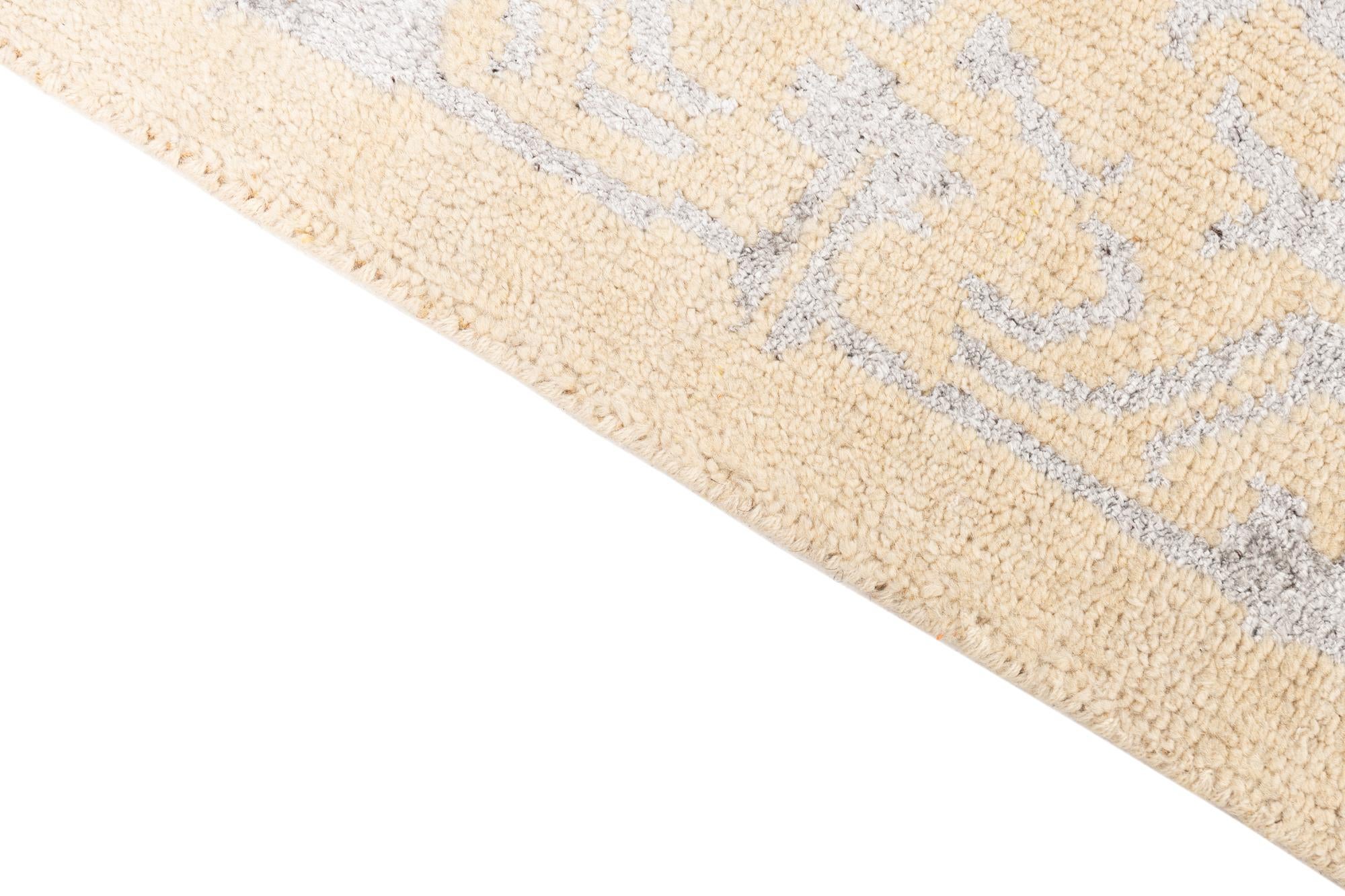 4' 10 x 8' Hand Knotted Darya Rug