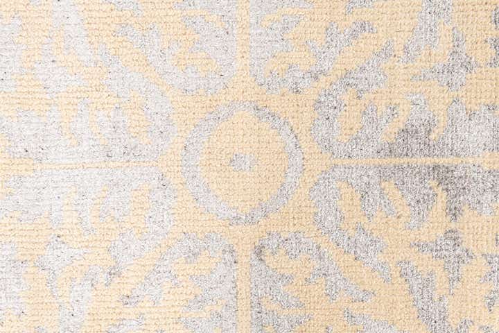 5' 2 x 8' Hand Knotted Darya Rug