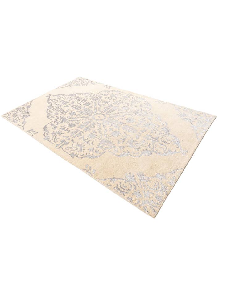 Detail image of 5' x 7' 10 Hand Knotted Darya Rug