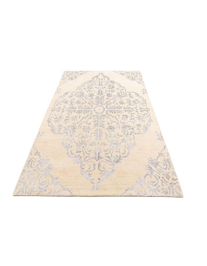 5' x 7' 10 Hand Knotted Darya Rug
