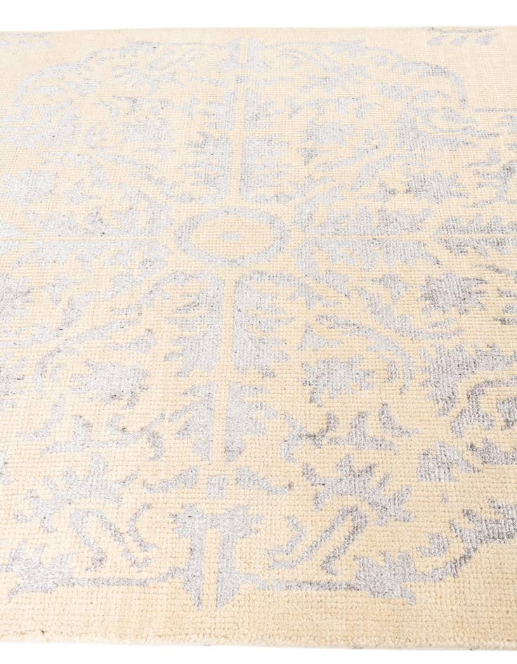 Detail image of 5' x 7' 10  Hand Knotted Darya Rug