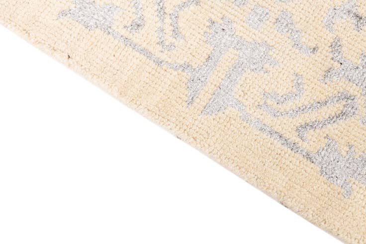 Detail image of 5' x 7' 10 Hand Knotted Darya Rug