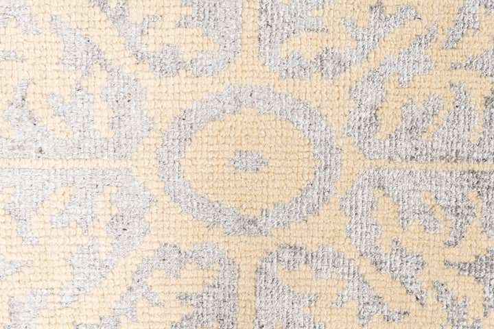 5' x 7' 10 Hand Knotted Darya Rug