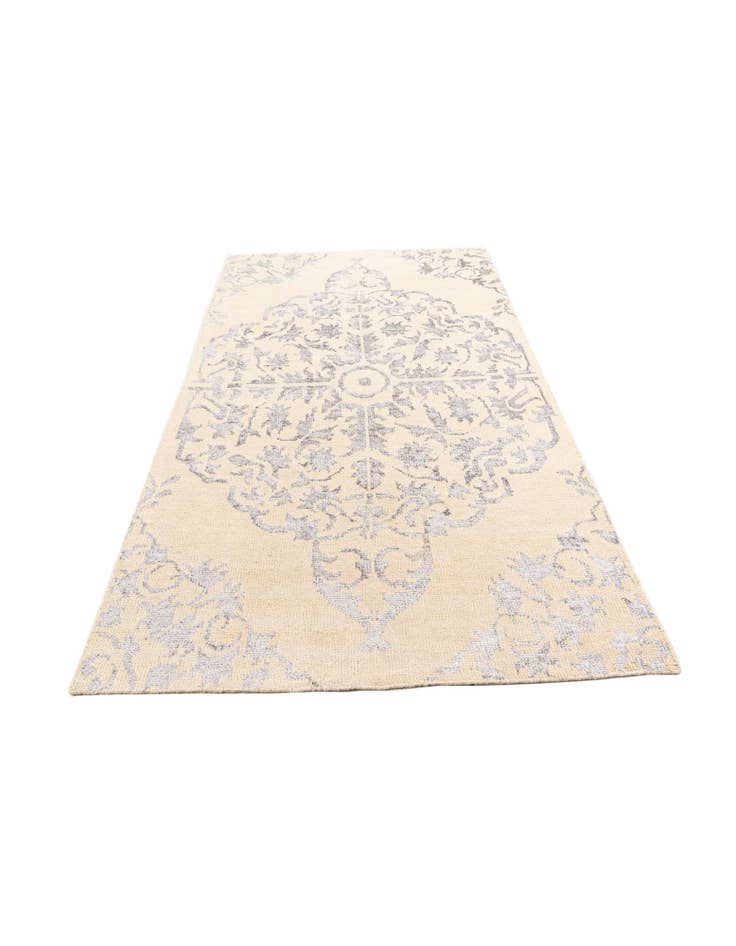 Detail image of 4' 10 x 7' 10  Hand Knotted Darya Rug