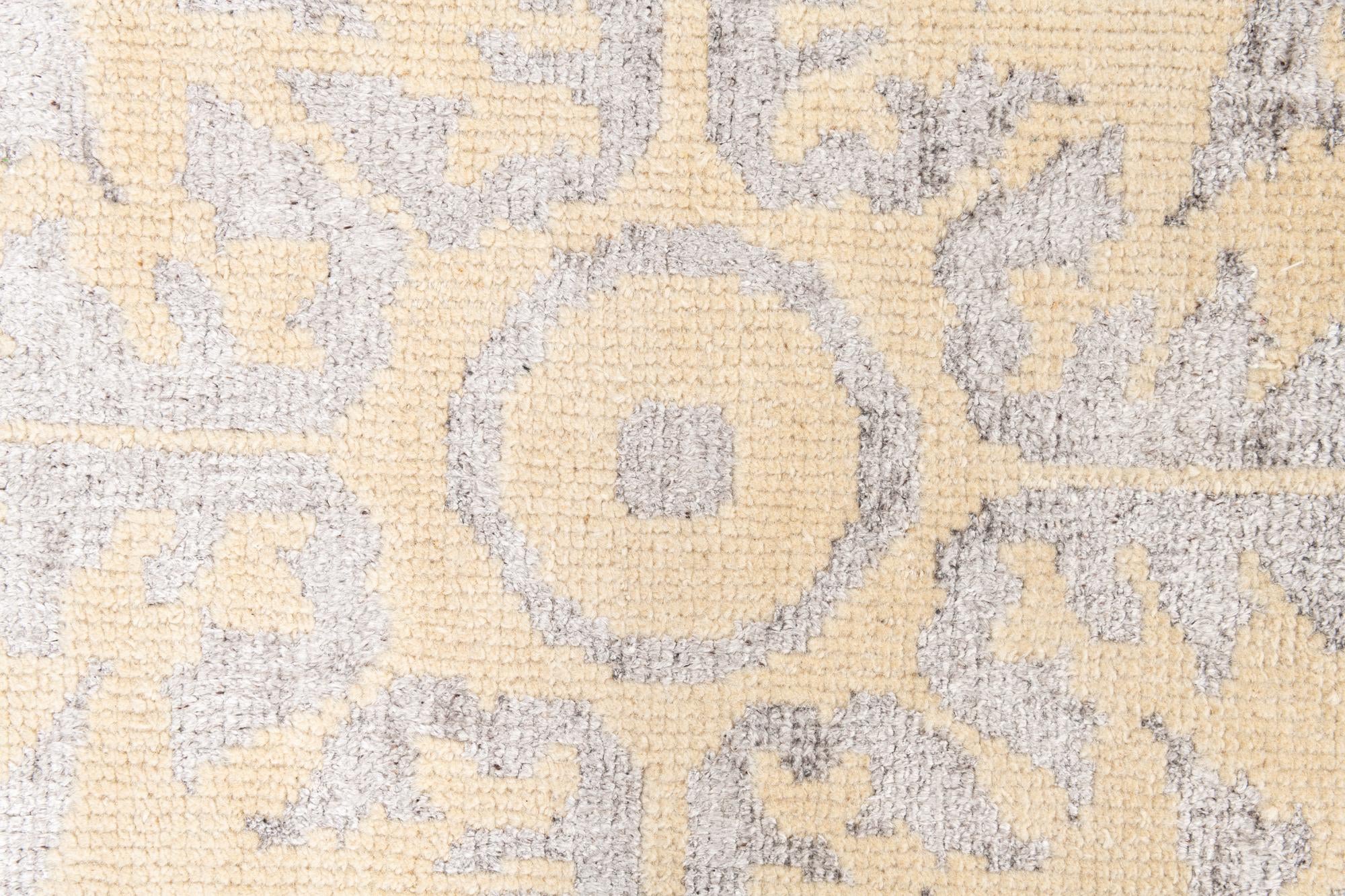 4' 10 x 7' 10 Hand Knotted Darya Rug