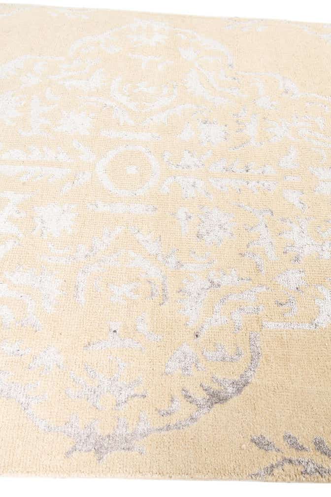 5' 7 x 9' Hand Knotted Darya Rug