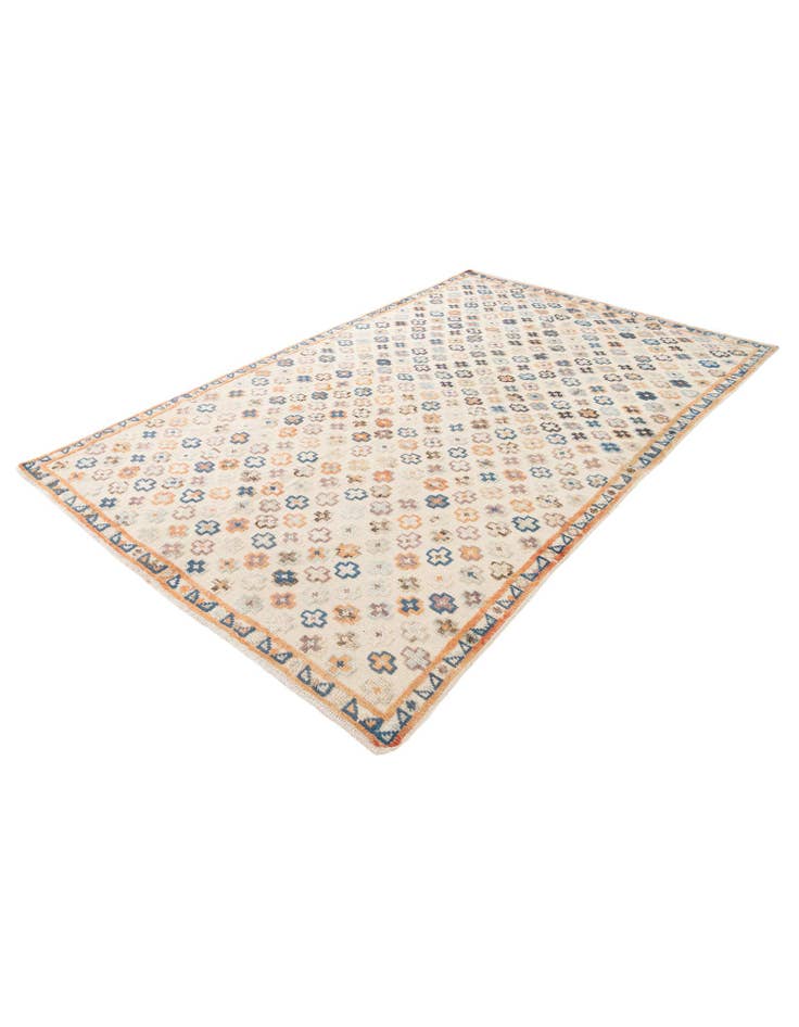 Detail image of 6' 2 x 9' 5 Hand Knotted Darya Wool Rug