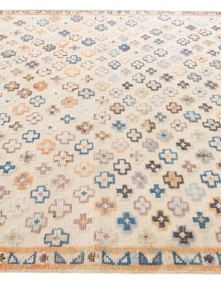 Detail image of 6' 2 x 9' 5  Hand Knotted Darya Wool Rug