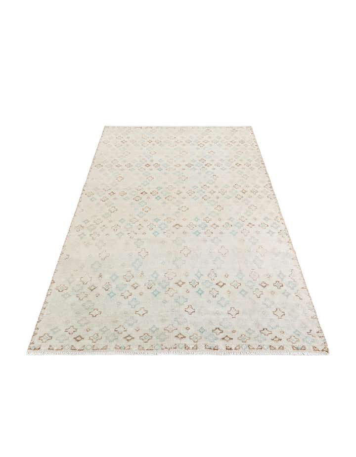 6' 4 x 10' Hand Knotted Darya Wool Rug