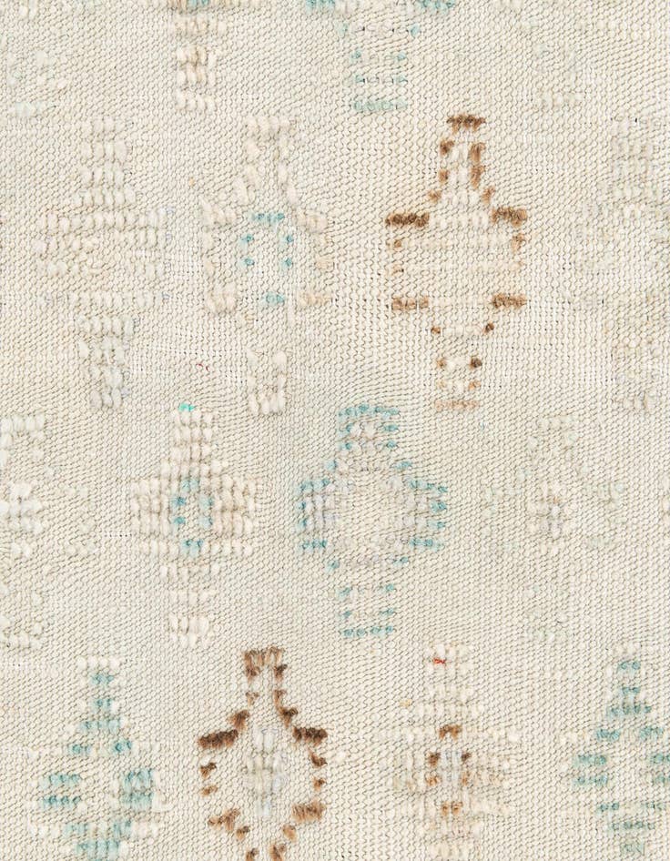 Detail image of 6' 4 x 10'  Hand Knotted Darya Wool Rug