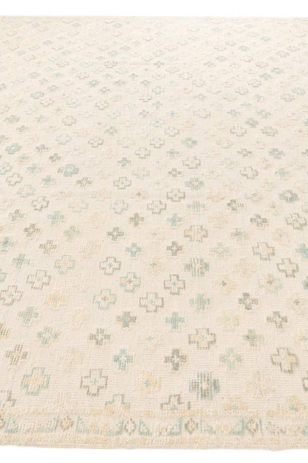 Detail image of 9' 2 x 11' 7 Hand Knotted Darya Wool Rug