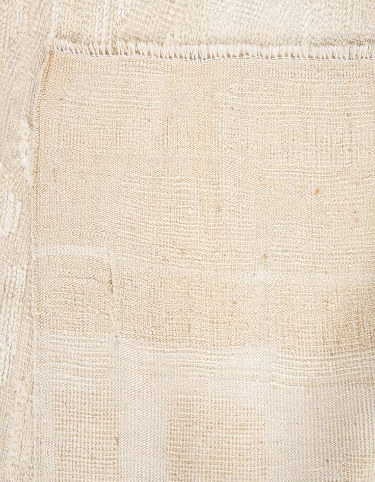 Detail image of 8' 5 x 10' 4  Hand Knotted Darya Wool Rug