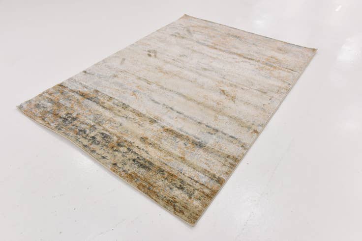 Detail image of 5' 3 x 7' 3 Delilah Rug