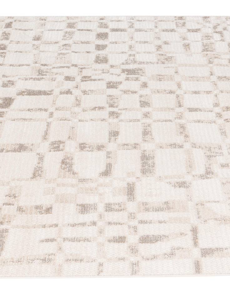 Detail image of 5' 2 x 7' 4 Delilah Rug