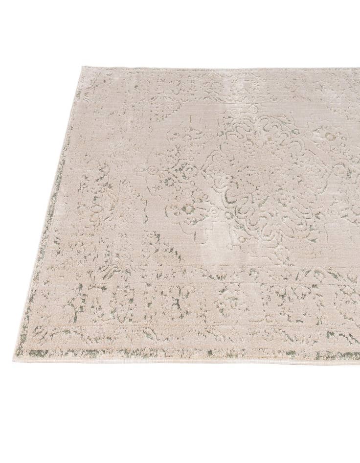 Detail image of 5' 3 x 7' 4 Delilah Rug