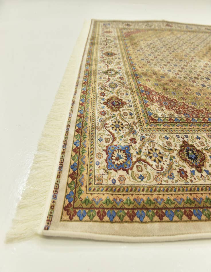 Detail image of 6' 7 x 9' 10 Dynasty Rug