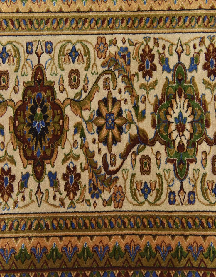Detail image of 6' 7 x 9' 10 Dynasty Rug