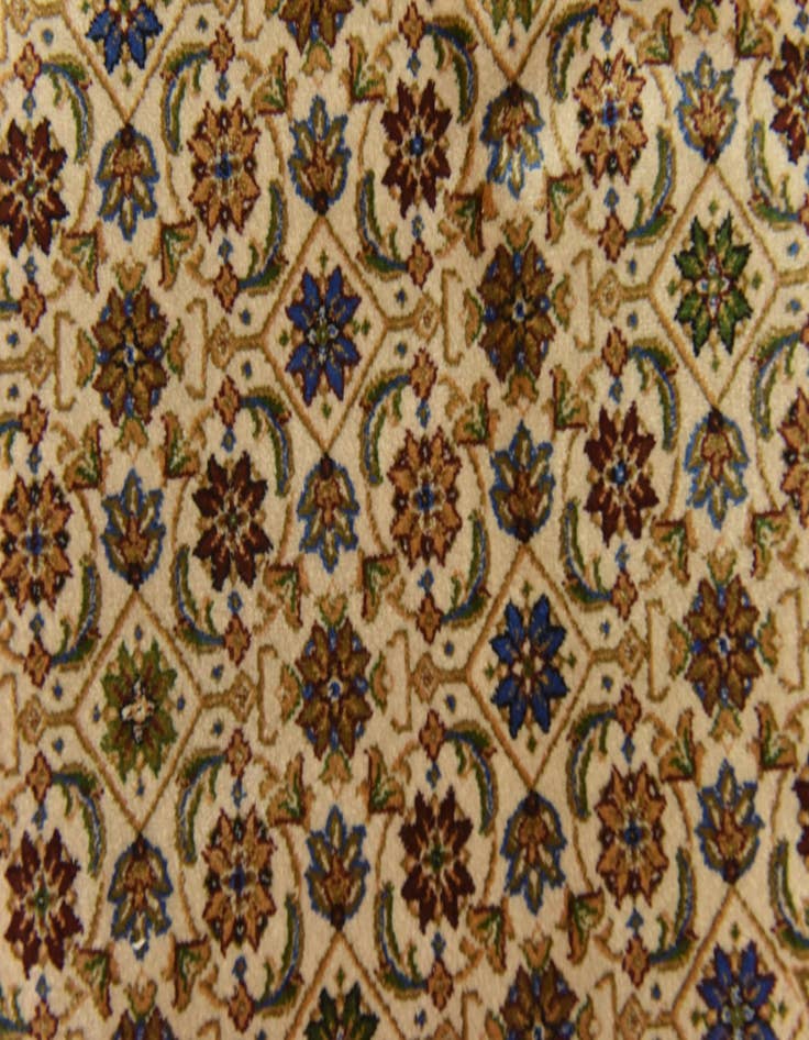 Detail image of 6' 7 x 9' 10 Dynasty Rug