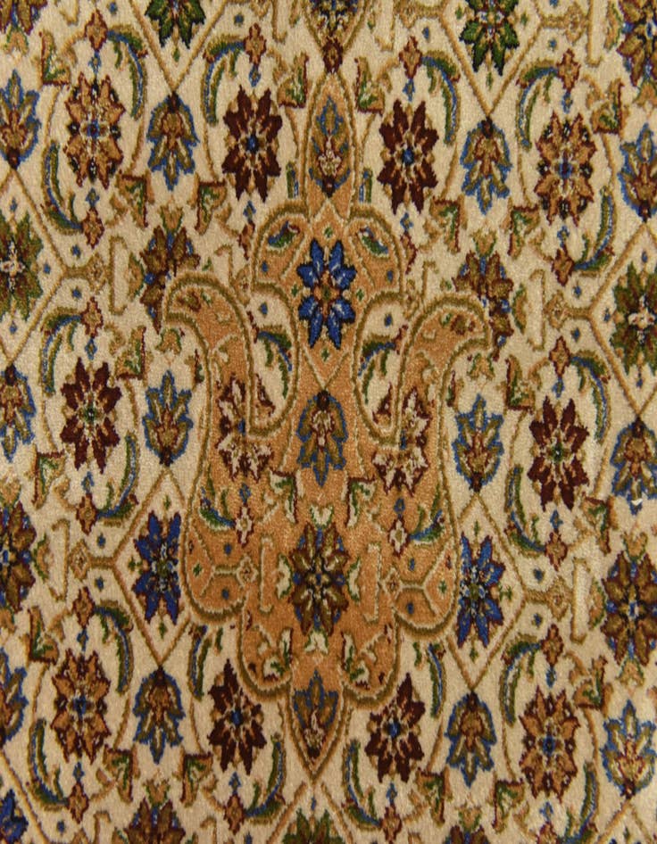 Detail image of 6' 7 x 9' 10 Dynasty Rug