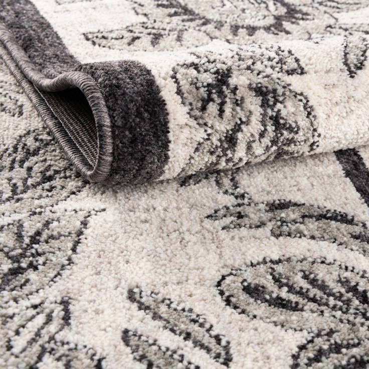 Detail image of 5' 3 x 8' Eco Traditional Rug