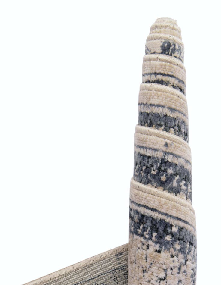 Detail image of 10' x 14' 5 Eliza Rug