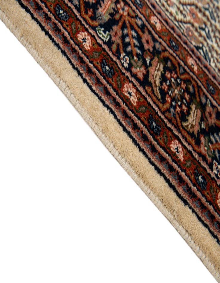 Detail image of 4' 8 x 6' 5 Hand Knotted Farahan Oriental Wool Rug