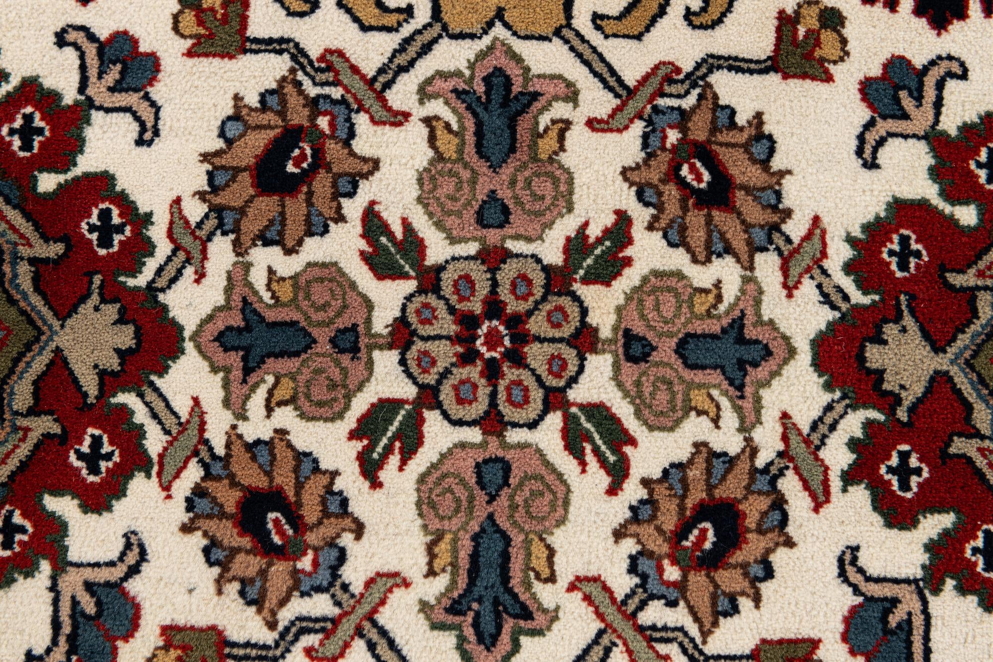 6' 5 x 10' Hand Knotted Farahan Wool Rug