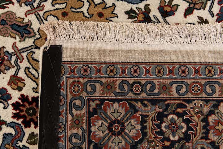 6' 5 x 10' Hand Knotted Farahan Wool Rug