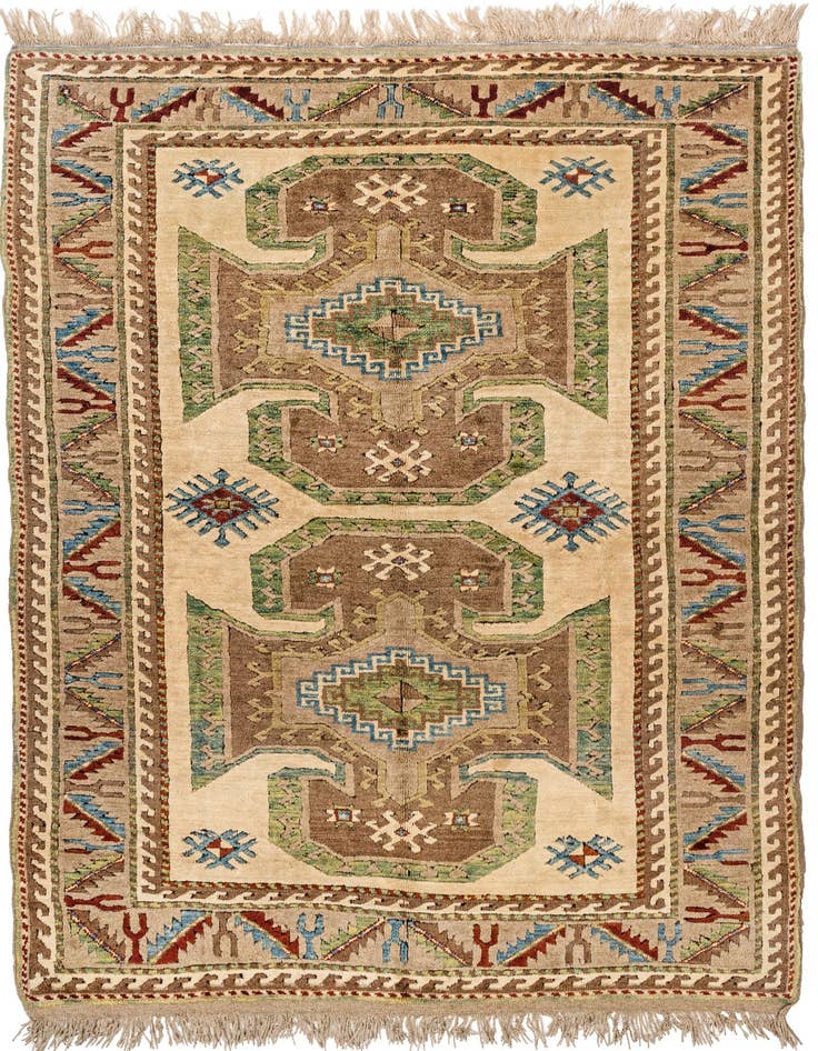 Detail image of 4' 4 x 5' 10 Hand Knotted Fars Wool Rug
