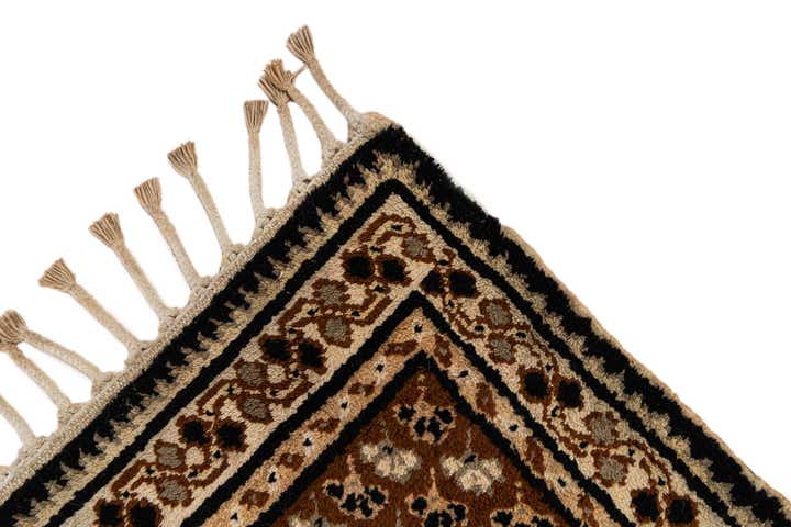 2' 8 x 4' 10 Hand Knotted Fars Wool Rug