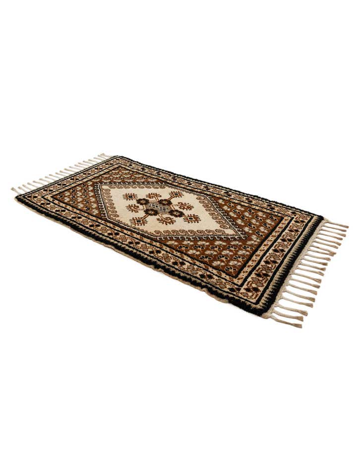 2' 8 x 4' 10 Hand Knotted Fars Wool Rug
