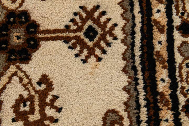 2' 8 x 4' 10 Hand Knotted Fars Wool Rug