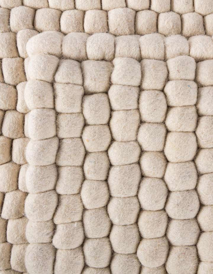 8' x 10' Felt Ball Wool Rug