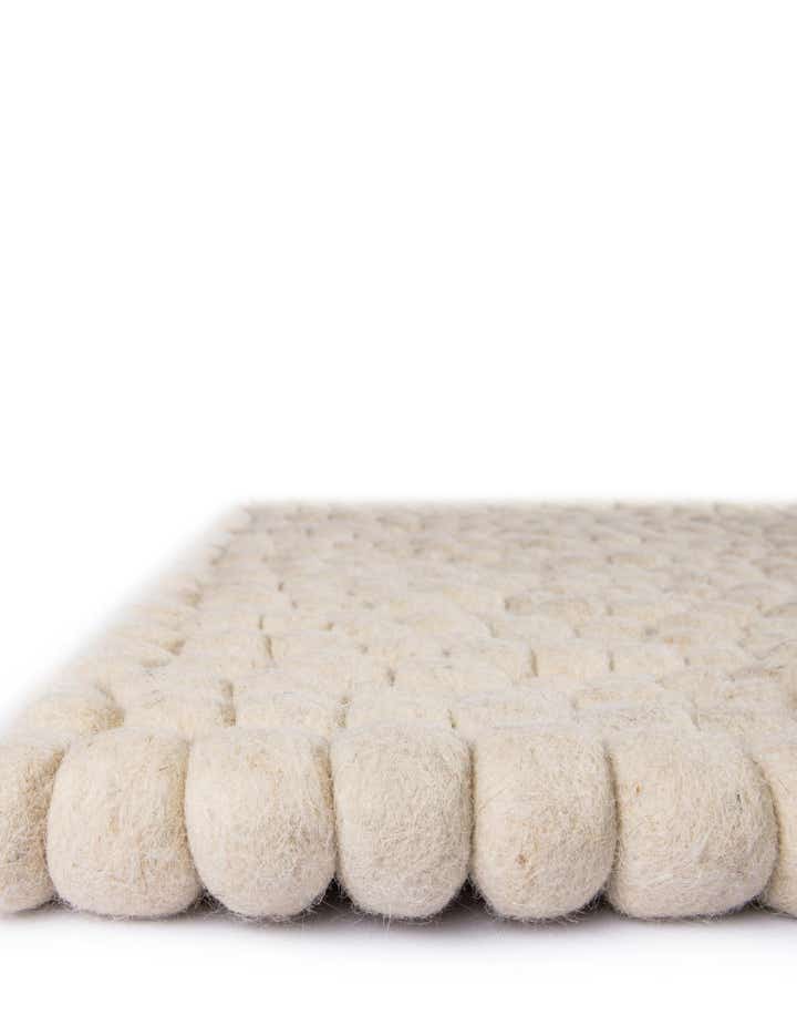 8' x 10' Felt Ball Wool Rug