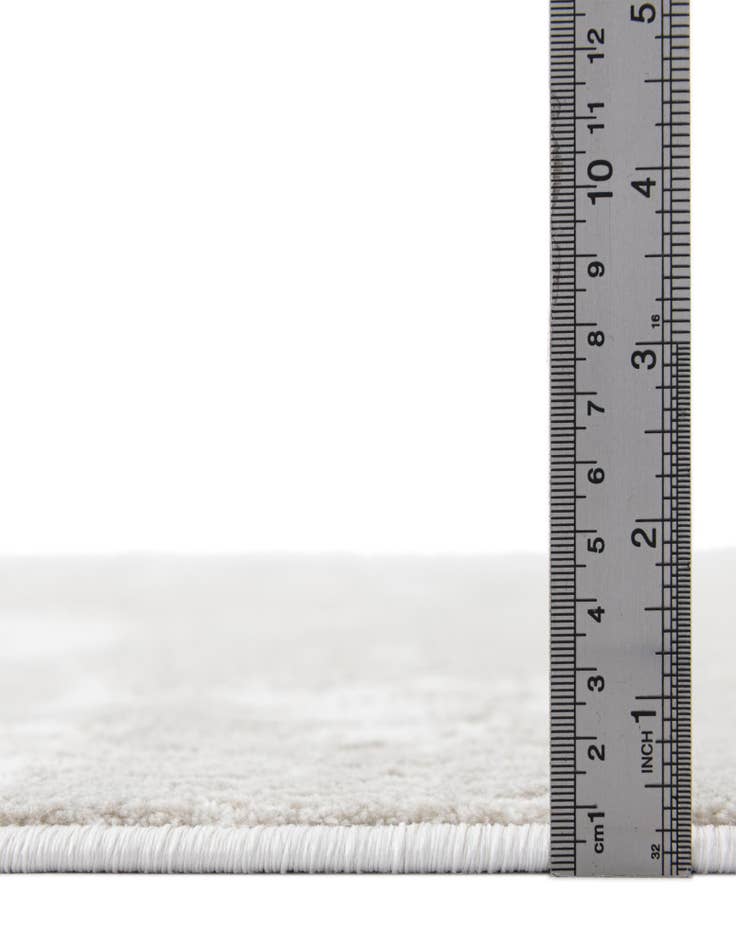 Detail image of 6' x 9' Finsbury Rug